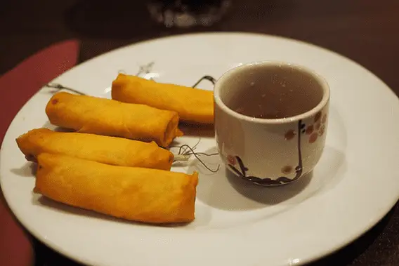 How to reheat restaurant spring rolls in an air fryer